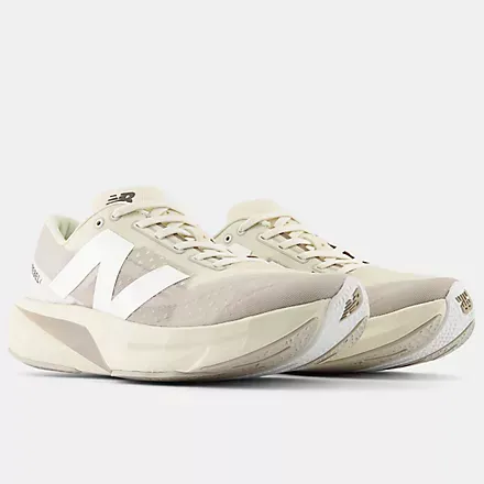 New Balance Men's Fuelcell Rebel V4 Linen/Moon Rock